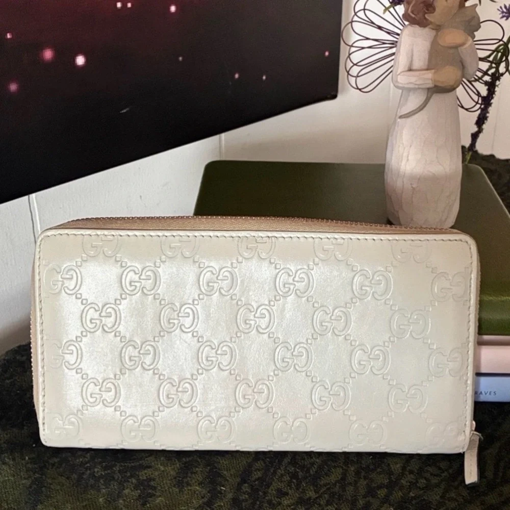 Gucci Leather Wallet - Picture 2 of 11